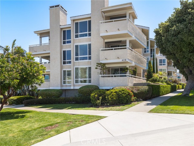 428 Esplanade, Redondo Beach, California 90277, 2 Bedrooms Bedrooms, ,1 BathroomBathrooms,Residential,Sold,Esplanade,SB23119318