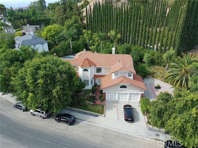 20147 Chapter Drive, Woodland Hills CA: https://media.crmls.org/medias/4934de92-f70d-4822-af78-d6ce52f326af.jpg