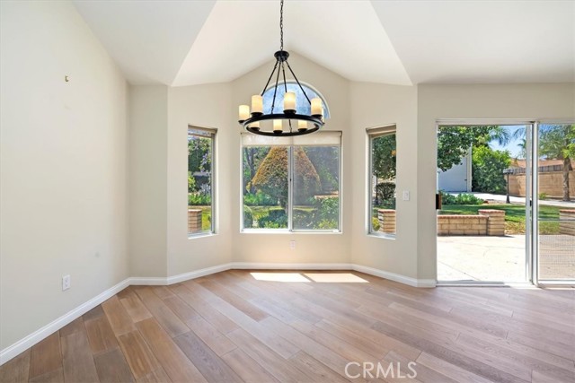 10854 Beltramo Circle, Riverside CA: https://media.crmls.org/medias/4935add8-37df-4cb0-9c26-a3fbcc62d026.jpg