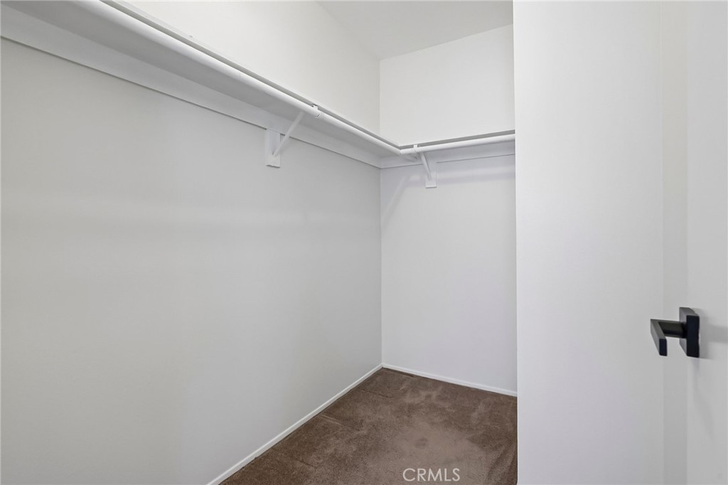 https://media.crmls.org/medias/4937125a-2921-47b9-b482-824f31aecaef.jpg?preset=X-Large