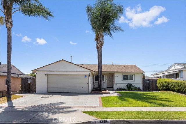 Detail Gallery Image 1 of 26 For 11345 Groveland Ave, Whittier,  CA 90604 - 3 Beds | 2 Baths