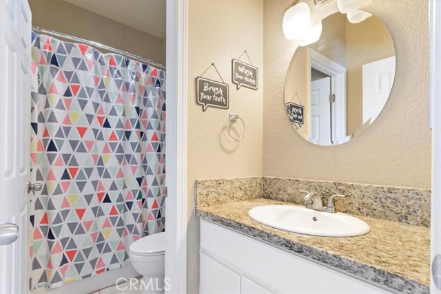 Detail Gallery Image 12 of 27 For 8173 Viburnum, California City,  CA 93505 - 3 Beds | 2 Baths