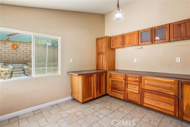 Detail Gallery Image 18 of 54 For 3061 Canyon Vista Dr, Colton,  CA 92324 - 4 Beds | 2/1 Baths