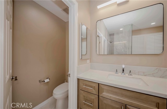 5338 S Chariton Avenue, Ladera Heights CA: https://media.crmls.org/medias/493a6c40-8e57-43ac-acee-7ebb829c4c38.jpg