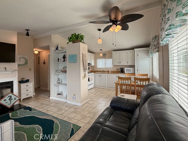 Detail Gallery Image 5 of 23 For 9540 Avonne Ave #44,  San Simeon,  CA 93452 - 2 Beds | 1 Baths