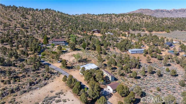 Detail Gallery Image 10 of 43 For 1131 Kickapoo Ct, Big Bear City,  CA 92314 - 3 Beds | 3/1 Baths