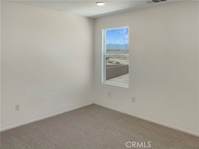 Detail Gallery Image 17 of 19 For 15722 Wyburn Ln, Victorville,  CA 92394 - 4 Beds | 2/1 Baths