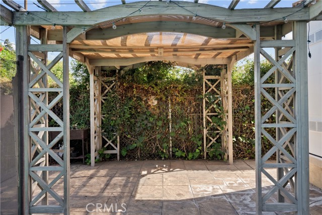 Detail Gallery Image 52 of 66 For 406 N Fairview, Burbank,  CA 91505 - 5 Beds | 4/1 Baths