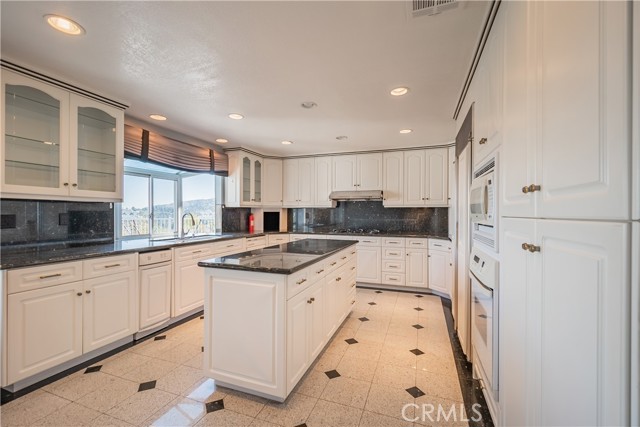 Detail Gallery Image 14 of 65 For 15331 Lillian Pl, Hacienda Heights,  CA 91745 - 5 Beds | 4 Baths