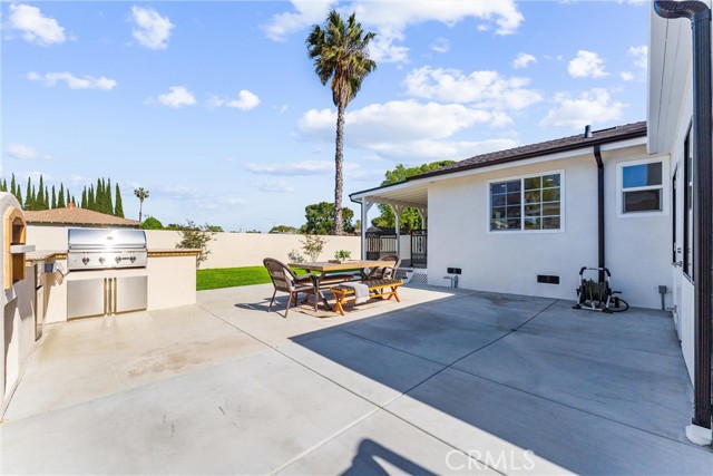 18011 Theodora Drive, Tustin CA: https://media.crmls.org/medias/493d4b3f-3de7-451e-9648-70589c4e8aec.jpg