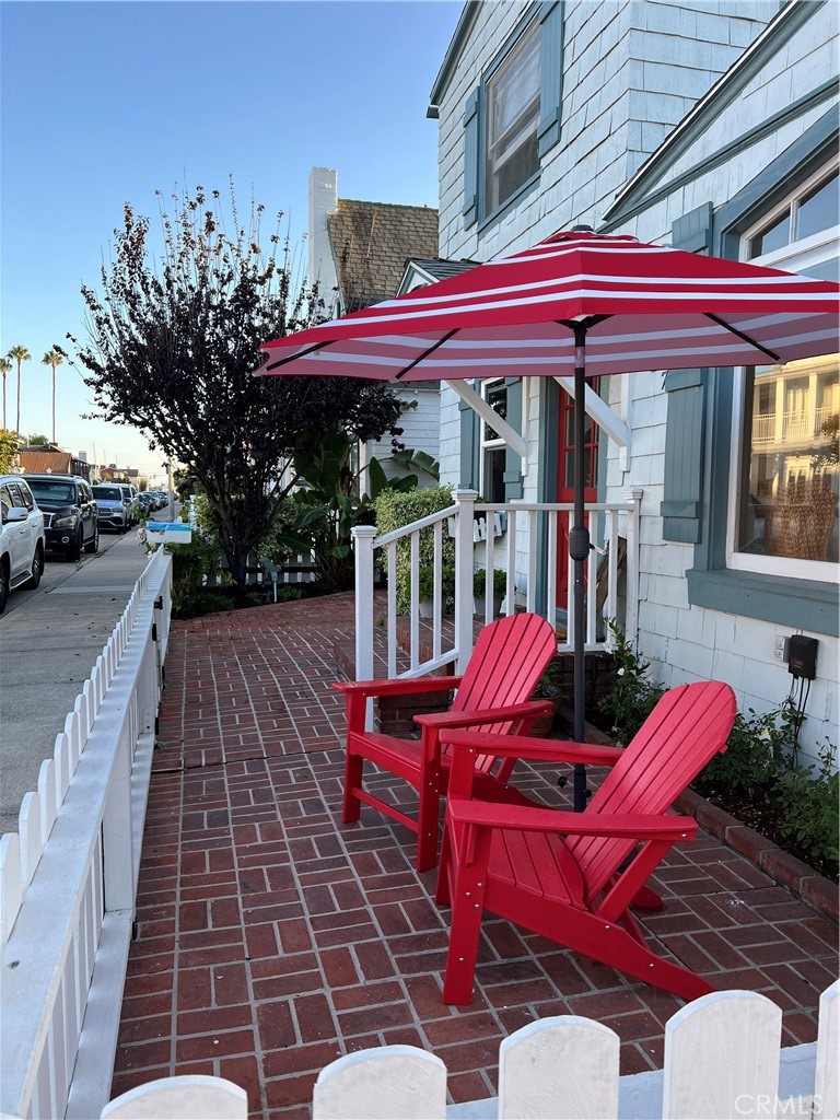 227 Apolena Avenue