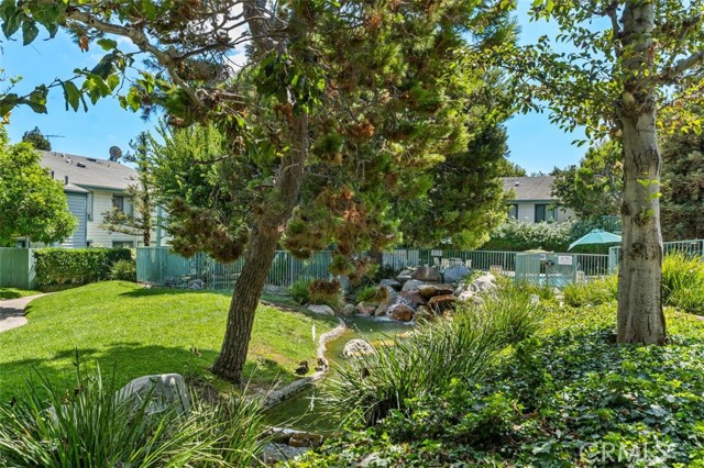 Detail Gallery Image 23 of 27 For 20553 S Vermont Ave #6,  Torrance,  CA 90502 - 2 Beds | 2 Baths