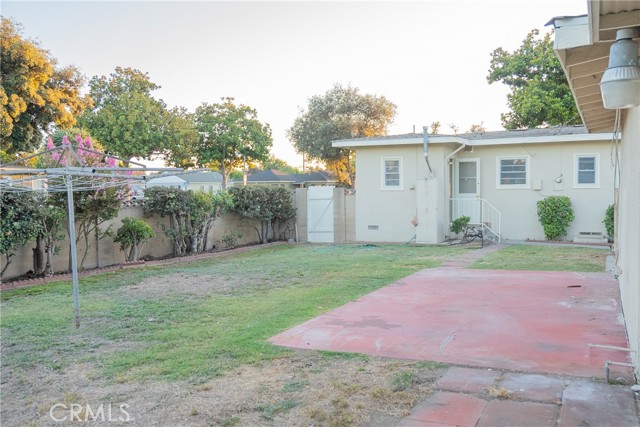 400 N Lee Avenue, Fullerton CA: https://media.crmls.org/medias/493e07eb-0bb5-4209-a635-bc160a71c227.jpg