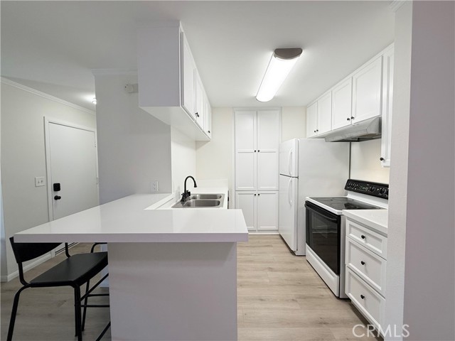 Detail Gallery Image 8 of 32 For 806 Coriander Drive #H,  Torrance,  CA 90502 - 2 Beds | 2 Baths