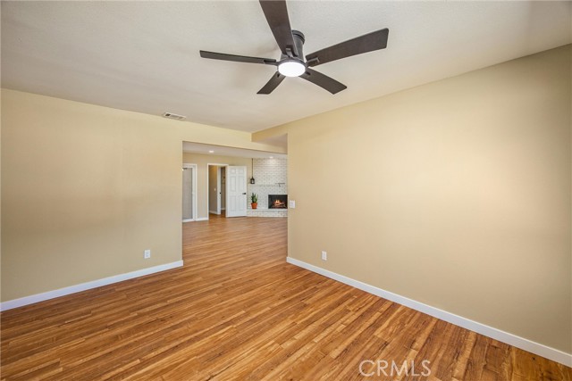 35345 Panorama, Yucaipa CA: https://media.crmls.org/medias/49404042-cb70-4201-86d8-b0d9eacaec13.jpg