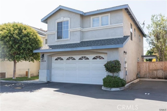 431 W Bay Street, Costa Mesa CA: https://media.crmls.org/medias/49413e53-7812-45b1-885f-6b8ca93f57f7.jpg