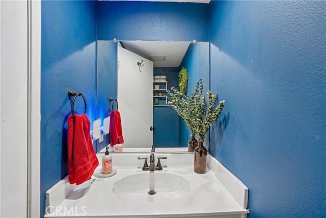 2 Bed Home for Sale in Los Angeles, California
