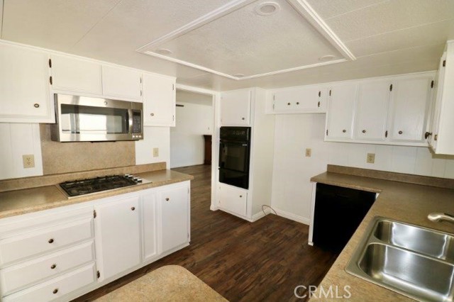 Detail Gallery Image 19 of 41 For 3744 Lake Grove Dr #21,  Yorba Linda,  CA 92886 - 2 Beds | 2 Baths