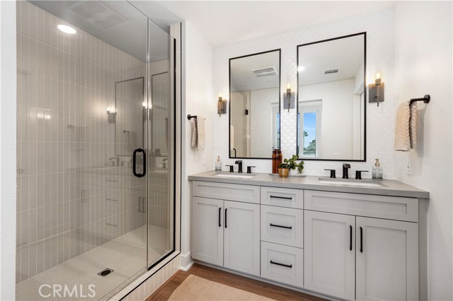 Detail Gallery Image 29 of 71 For 414 Main St #300,  Huntington Beach,  CA 92648 - 2 Beds | 2/1 Baths