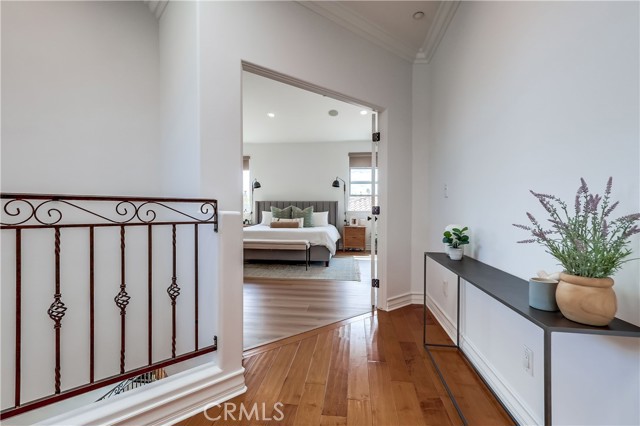 Detail Gallery Image 34 of 53 For 1902 Marshallfield Ln a,  Redondo Beach,  CA 90278 - 4 Beds | 3/1 Baths