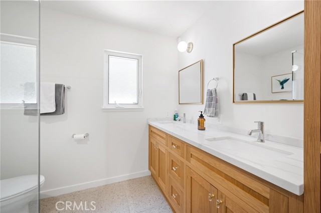 Detail Gallery Image 20 of 32 For 7801 Kelvin Ave, Winnetka,  CA 91306 - 4 Beds | 3 Baths