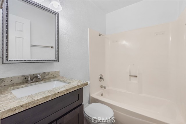 11050 Davis Street, Moreno Valley CA: https://media.crmls.org/medias/49434811-b9d1-4f2a-886c-da736d209e02.jpg