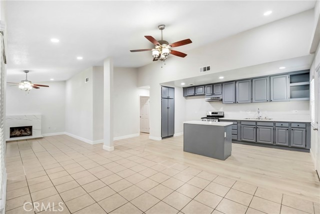 Detail Gallery Image 5 of 20 For 3015 Spruce St, Rialto,  CA 92376 - 4 Beds | 2 Baths