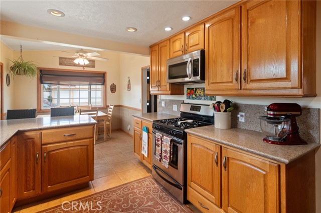 Detail Gallery Image 14 of 33 For 23714 Alliene Ave, Torrance,  CA 90501 - 4 Beds | 2 Baths