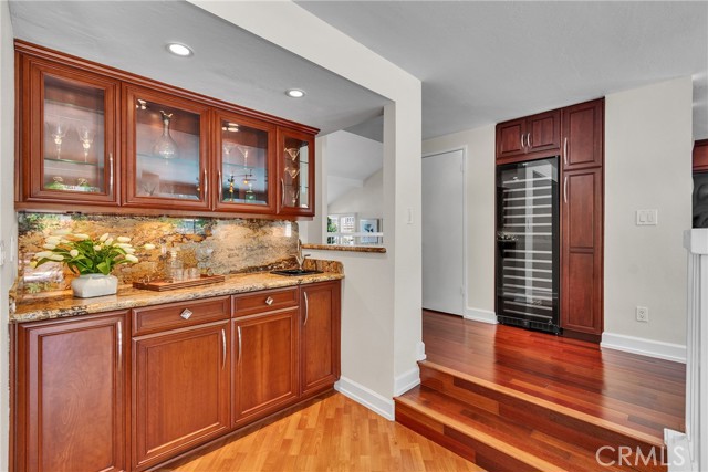4 E Trenton, Irvine CA: https://media.crmls.org/medias/4947ac74-c66f-4476-ab3d-96f99d543b09.jpg