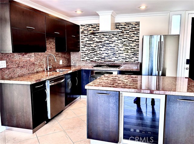 Detail Gallery Image 6 of 24 For 1510 W Balboa Blvd, Newport Beach,  CA 92663 - 1 Beds | 1 Baths