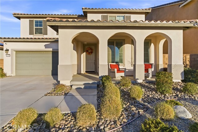 Detail Gallery Image 2 of 43 For 13269 Fremontia, Victorville,  CA 92392 - 5 Beds | 2/1 Baths