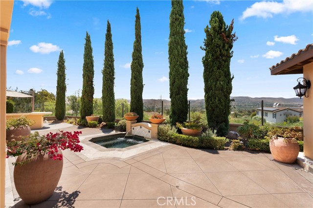 27502 Paseo Boveda, San Juan Capistrano CA: https://media.crmls.org/medias/4948333c-17af-4a01-aedc-912bd324dedd.jpg