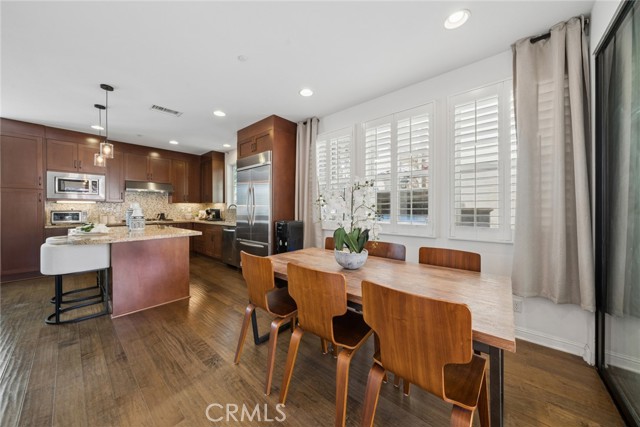 Detail Gallery Image 13 of 39 For 10 Wild Rose, Lake Forest,  CA 92630 - 4 Beds | 3 Baths