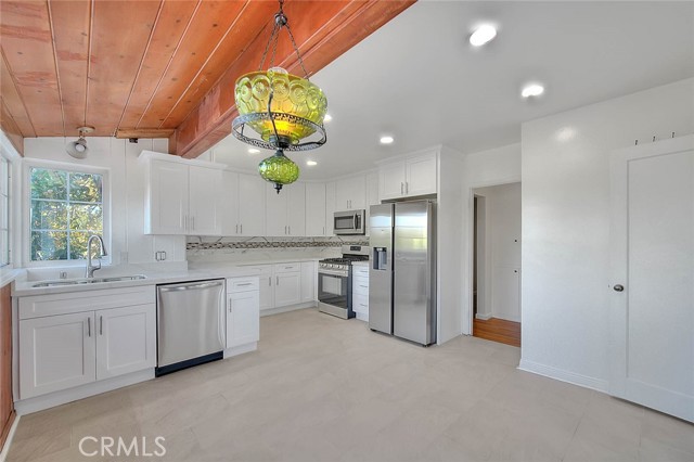 Detail Gallery Image 20 of 60 For 145 S Vista Grande, a,  Anaheim Hills,  CA 92807 - 3 Beds | 2 Baths