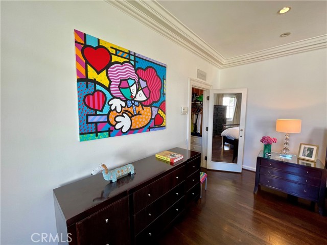 Detail Gallery Image 35 of 61 For 631 N Hillcrest Rd, Beverly Hills,  CA 90210 - 4 Beds | 4 Baths