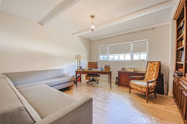 Detail Gallery Image 21 of 75 For 1801 Greenbriar Rd, Glendale,  CA 91207 - 3 Beds | 3 Baths