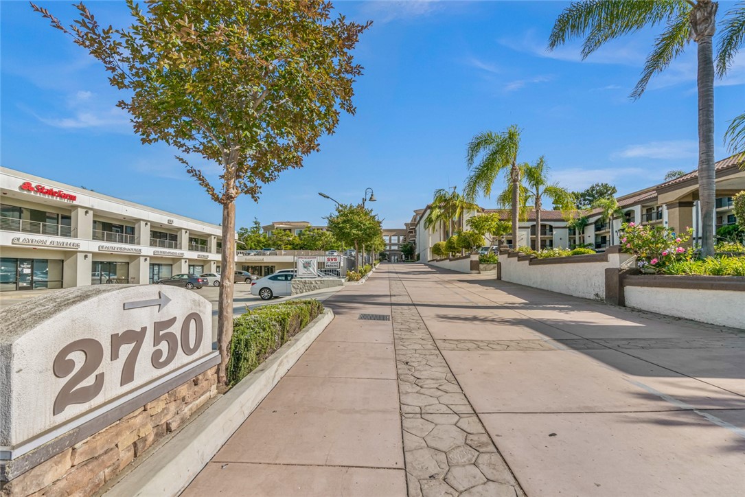 2750 Artesia Boulevard, Redondo Beach, California 90278, 2 Bedrooms Bedrooms, ,2 BathroomsBathrooms,Residential,Sold,Artesia,SB21134223