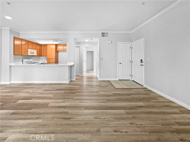 Detail Gallery Image 5 of 16 For 5201 Laguna Oaks, Elk Grove,  CA 95758 - 1 Beds | 1 Baths