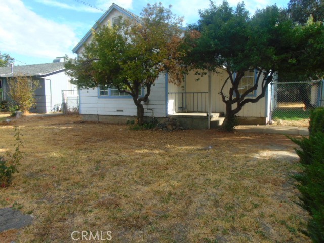 1997 Scott Avenue, Corning CA: https://media.crmls.org/medias/4949e877-cbf5-438e-9505-8131b9d55fee.jpg