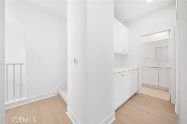 410 Lobata, Irvine CA: https://media.crmls.org/medias/494a2501-97ab-4b7e-bc83-162c8292de45.jpg