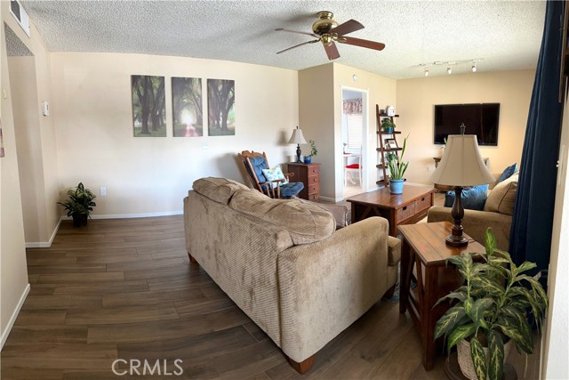 Detail Gallery Image 6 of 39 For 29460 Thornhill Dr, Menifee,  CA 92586 - 2 Beds | 2 Baths