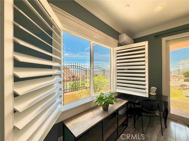 1701 Crest View, Pomona CA: https://media.crmls.org/medias/494bf382-9c31-44f4-a5cb-ee17a280598f.jpg