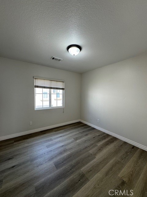 Detail Gallery Image 14 of 21 For 7032 Edinboro St, Chino,  CA 91710 - 4 Beds | 2/1 Baths