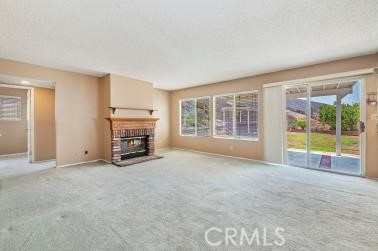 https://media.crmls.org/medias/494c62cd-3e77-435b-bde3-bd4053f19da6.jpg?preset=X-Large