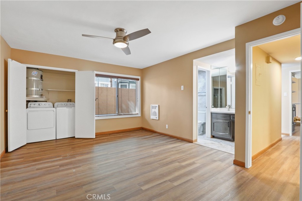 https://media.crmls.org/medias/494c7ef0-7baf-4be7-b650-507a0974666a.jpg?preset=X-Large