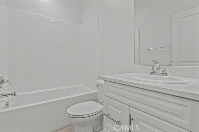 1661 W Broadway Lane, Anaheim CA: https://media.crmls.org/medias/494d24db-0fd0-4015-83f9-a7bbe0e10d35.jpg
