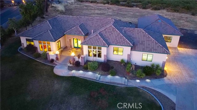 18 Tuscan Drive, Paradise CA: https://media.crmls.org/medias/494d6076-55ba-4a20-ab6c-376dc737af98.jpg