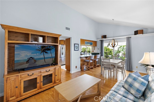 Detail Gallery Image 17 of 38 For 15 Milazzo, Irvine,  CA 92620 - 3 Beds | 2/1 Baths