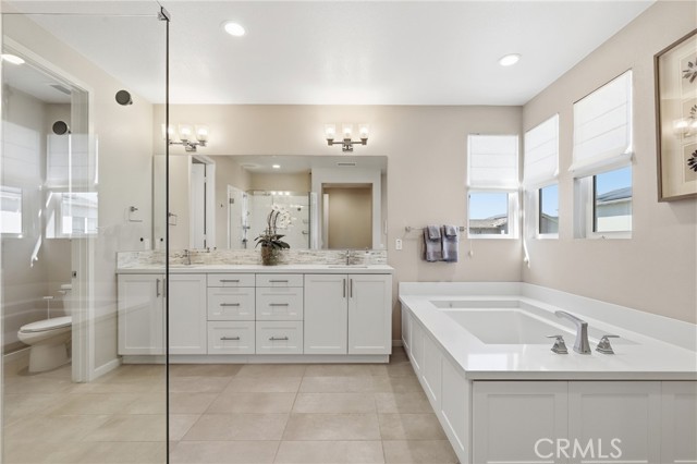 Detail Gallery Image 44 of 68 For 36 Jarano St, Rancho Mission Viejo,  CA 92694 - 5 Beds | 4/1 Baths