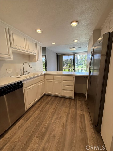 Detail Gallery Image 19 of 26 For 5555 Canyon Crest Dr 3b,  Riverside,  CA 92507 - 2 Beds | 2 Baths